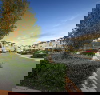 Quest Sanctuary Lakes