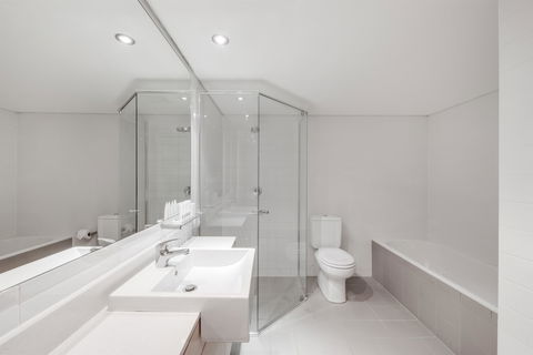 Adina Apartment Hotel Wollongong - VIC Tourism 4