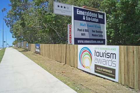 Emeraldene Inn & Eco-Lodge - VIC Tourism 2