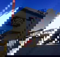 Red Cedar Motel - VIC Tourism