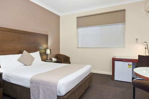 Comfort Inn & Apartments Dandenong - VIC Tourism 7