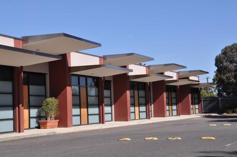 Highlander Hotel - VIC Tourism 2