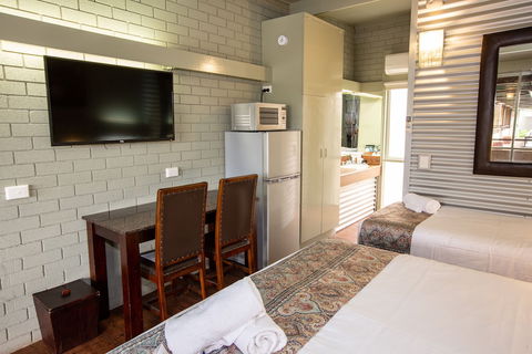 Morwell Motel - VIC Tourism 5