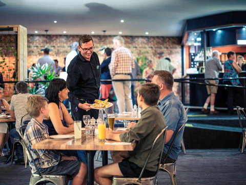 Mercure Kakadu Crocodile Hotel - VIC Tourism 3