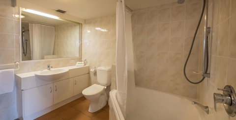 Tropic Towers Apartments - VIC Tourism 4