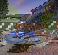 Adelaide Inn - VIC Tourism