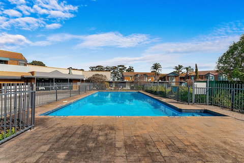 Quality Inn And Suites Traralgon - VIC Tourism 1