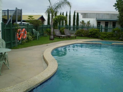 Banjo Paterson Motor Inn - VIC Tourism 5