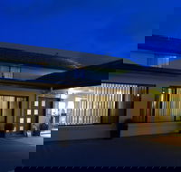 Country Plaza Queanbeyan - VIC Tourism