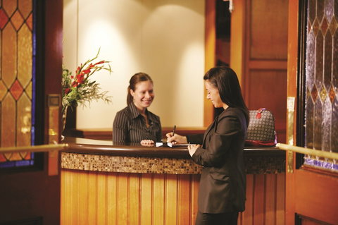 Hotel Bruce County - VIC Tourism 6