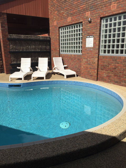 Hotel Bruce County - VIC Tourism 1