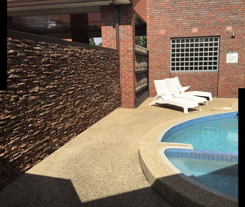 Hotel Bruce County - VIC Tourism 3