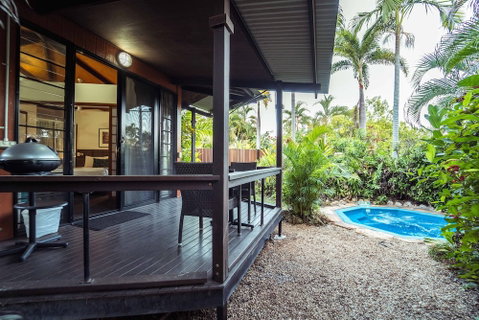 Palms City Resort - VIC Tourism 5