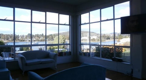 Waterfront Lodge Motel - VIC Tourism 1