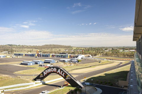 Rydges Mount Panorama Bathurst - VIC Tourism 6