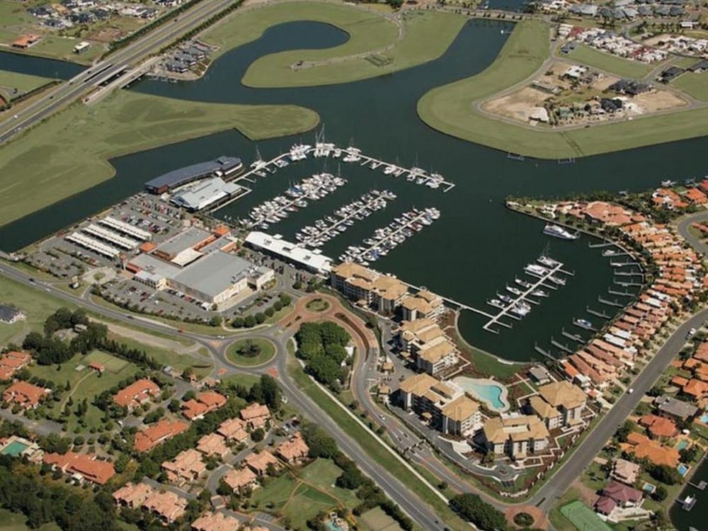 Hope Island QLD VIC Tourism