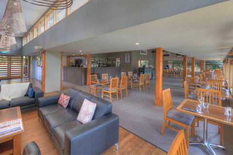Stewarts Bay Lodge - VIC Tourism 2