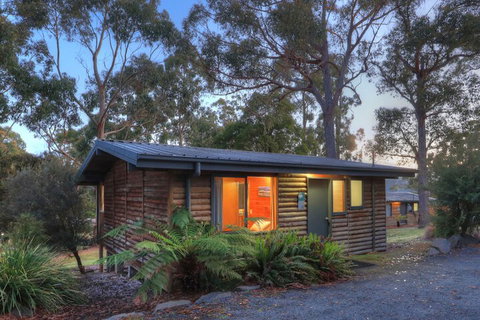 Stewarts Bay Lodge - VIC Tourism 1