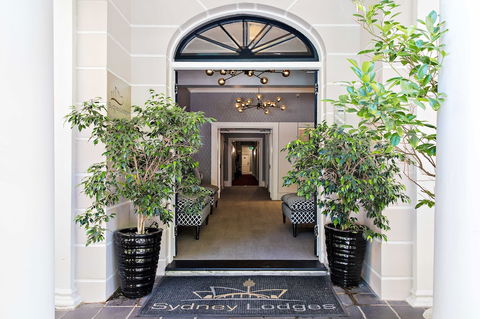 Springfield Lodge - VIC Tourism 1