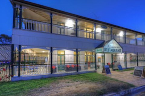 The Park Motel - VIC Tourism 0