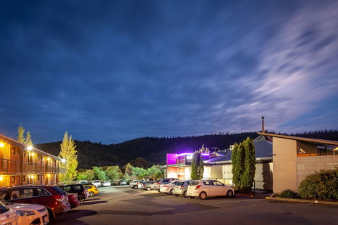 Mornington Inn - VIC Tourism 0