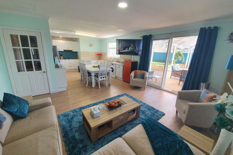 Palm Beach Guest House - VIC Tourism 4