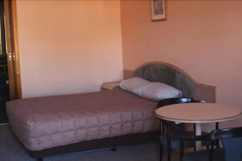 Nandewar Motor Inn - VIC Tourism 2