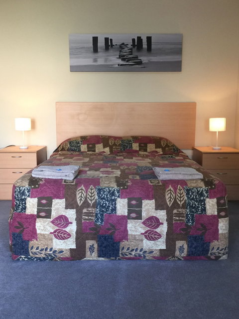 The Nosh & Nod - Howick Street - VIC Tourism 5