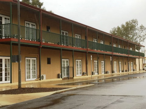 The Nosh & Nod - Howick Street - VIC Tourism 0