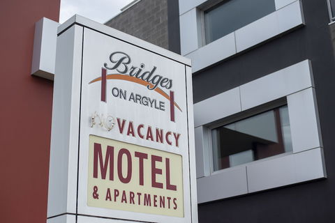 Bridges On Argyle Motel & Apartments - VIC Tourism 1