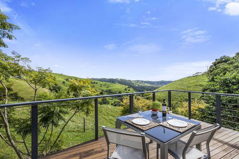 Top Of The Hill - VIC Tourism 4