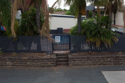 Pioneer Station Motor Inn - VIC Tourism 3