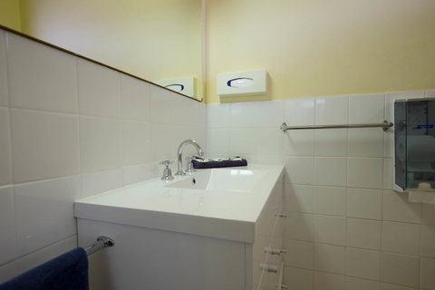 Pioneer Station Motor Inn - VIC Tourism 5