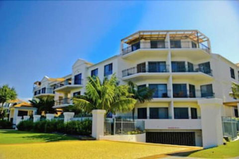 The Breakers Yamba - VIC Tourism 1