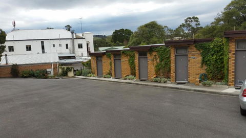 Fish Creek Hotel - VIC Tourism 6