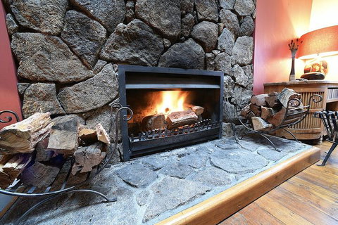 Fire Dreaming - VIC Tourism 0