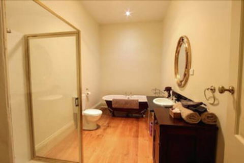 Bairnsdale Bed And Breakfast - VIC Tourism 4