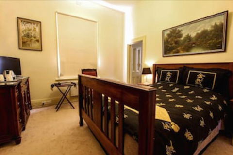 Bairnsdale Bed And Breakfast - VIC Tourism 7