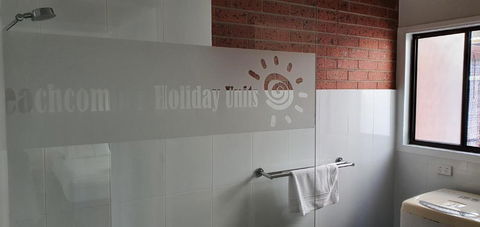 Beachcomber Holiday Units - VIC Tourism 1
