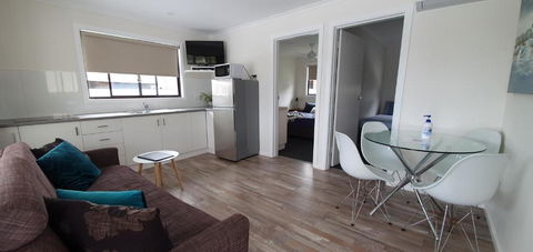 Beachcomber Holiday Units - VIC Tourism 3
