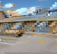 Hybiscus Waterfront Apartments - VIC Tourism