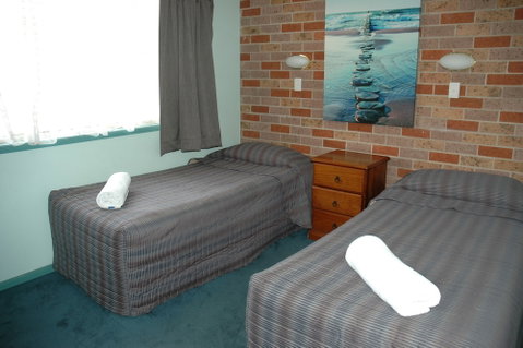 The Roseville Apartments - VIC Tourism 6