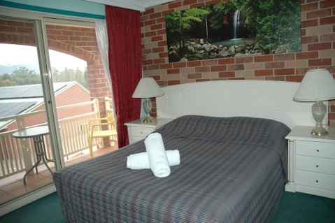 The Roseville Apartments - VIC Tourism 1