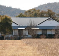 The Farmhouse at Blue Wren Wines - VIC Tourism