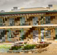 Segenhoe Inn Historic Bed  Breakfast - VIC Tourism