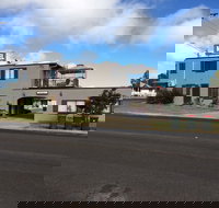 Warwick Vines Motel - VIC Tourism