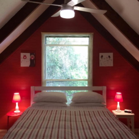 Surgeons Cottage - VIC Tourism 3