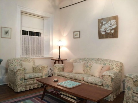 Surgeons Cottage - VIC Tourism 4