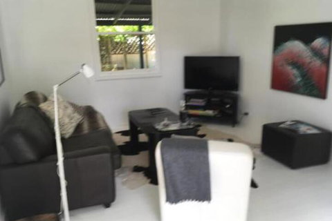 Hilltop Too - VIC Tourism 7