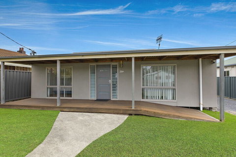 Oakland Cottage - VIC Tourism 1